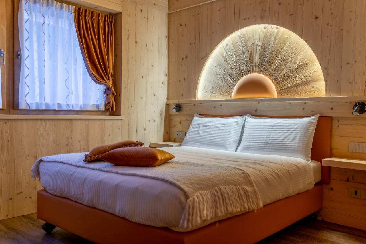 Chalet Imbosc'Che - 5 Beautiful Rooms In Charming B&B リヴィーニョ エクステリア 写真