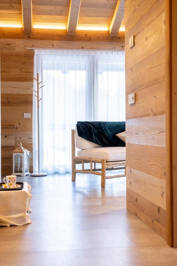 Chalet Imbosc'Che - 5 Beautiful Rooms In Charming B&B リヴィーニョ エクステリア 写真
